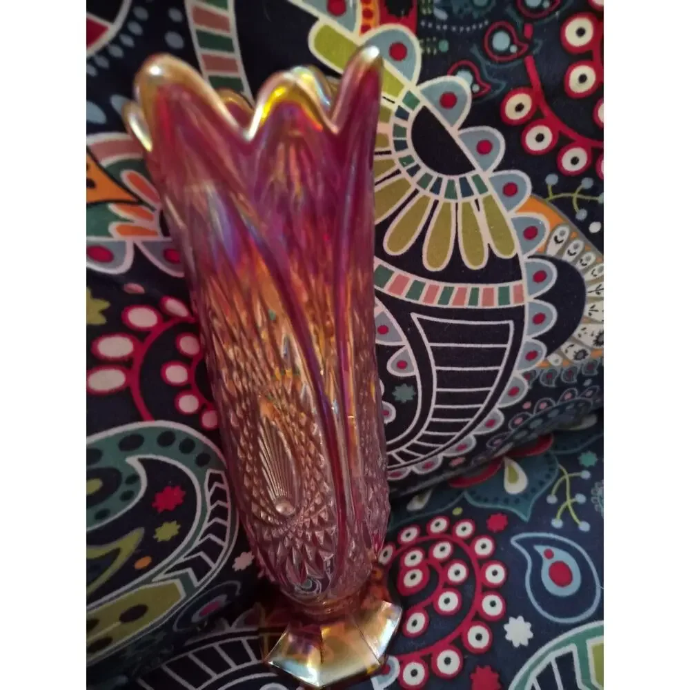 Vintage Indiana Glass Heirloom Pattern Amberina Swung Vase 8 Finger Massive GLOW